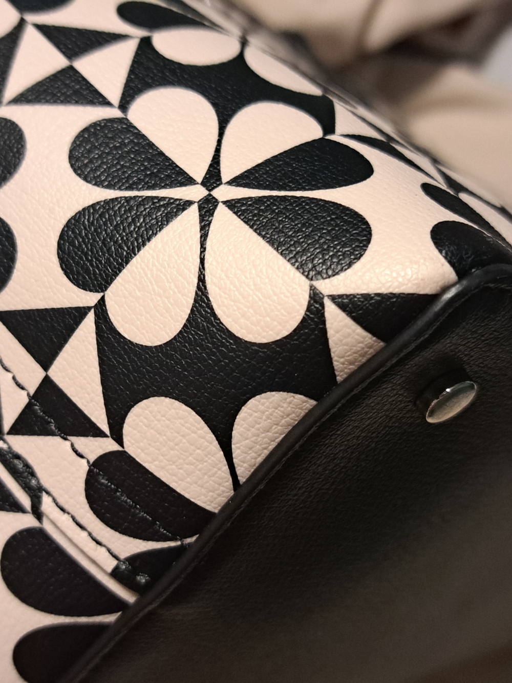 kate spade Black and Cream Floral Geometric Tote - Picture 4 of 7